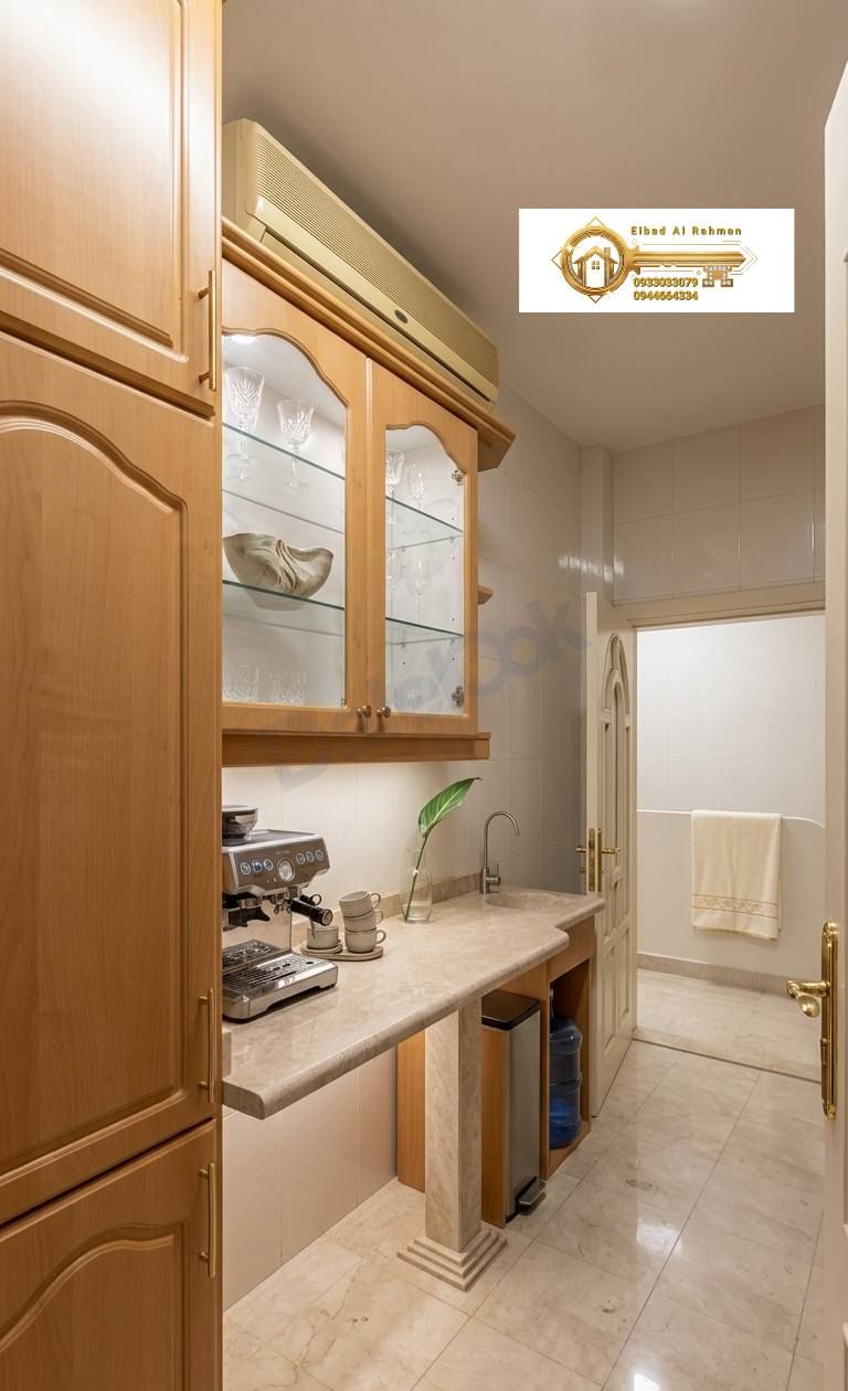 For sale a distinctive apartment in Rukn al-Din next to the Abu al-Nour Complex Junction (Tal 'at al-Maysat) overlooking the main street