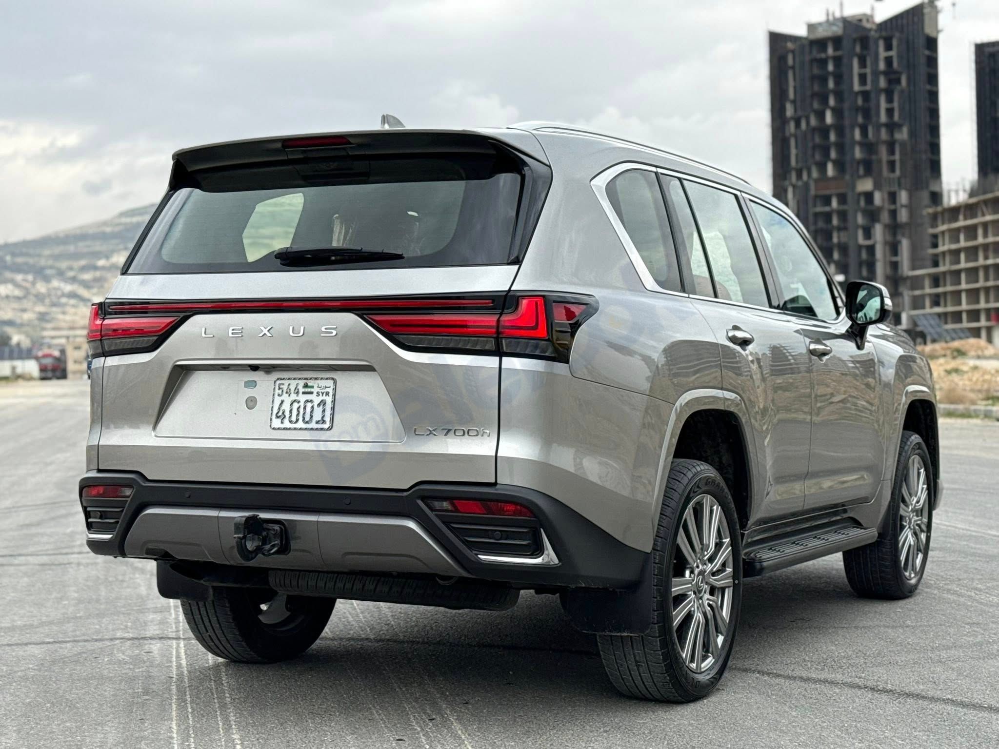Lexus LX700h ( Executive VIP ) للبيع في دمشق