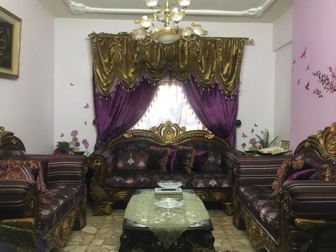 للبيع