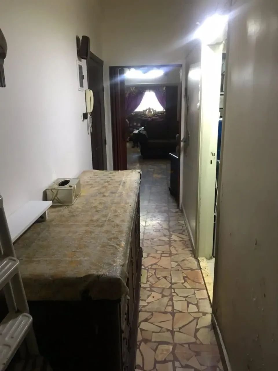 للبيع