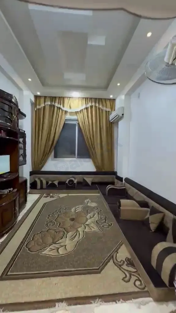 للبيع شقة حرستا ٨٠ م