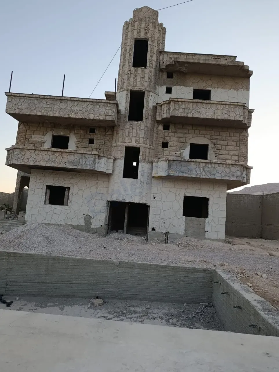مزرعة للبيع في حفير التحتا