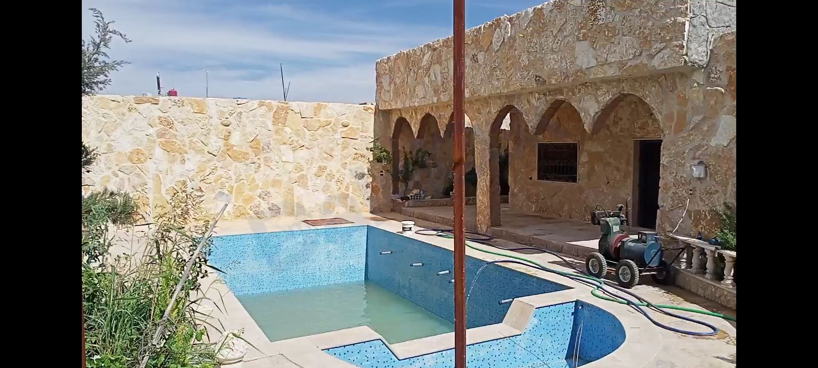 مزرعة لقطة بالمليحة