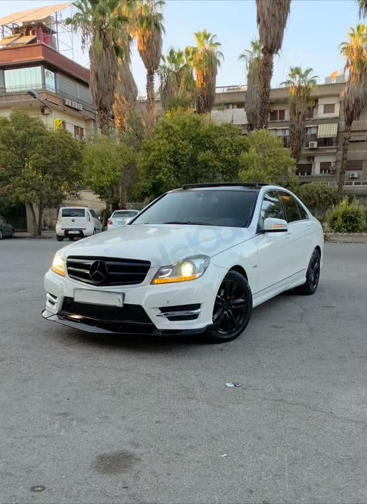مرسيدس c200