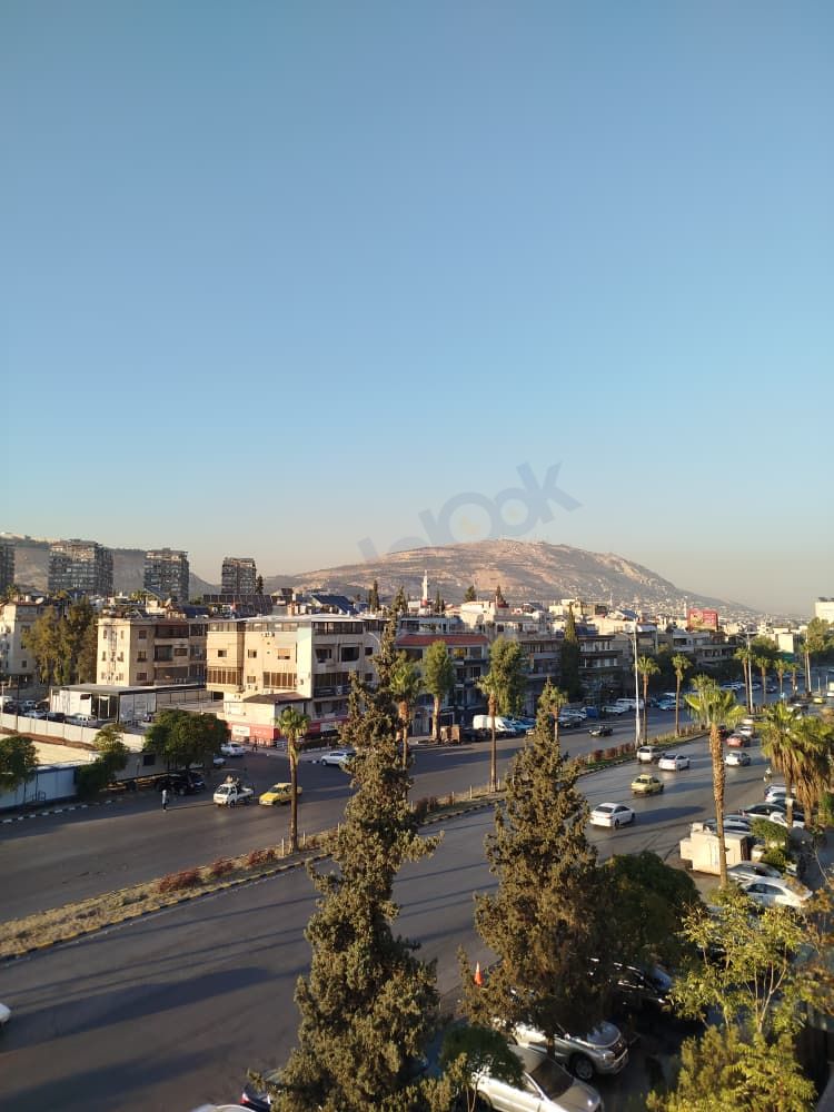بيت للبيع مزة اوتستراد