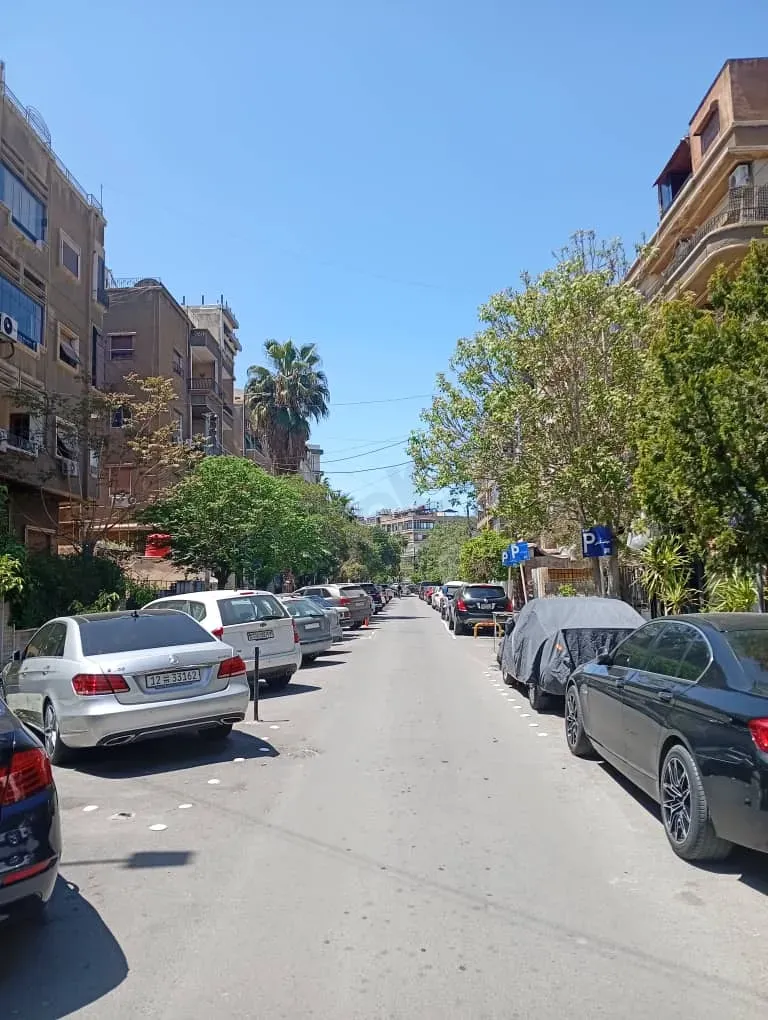 uploads/advertisements/images/apartment_for_sale_in_Abou_Roummaneh_damascus_-_dalelook_92-1779816973642.webp