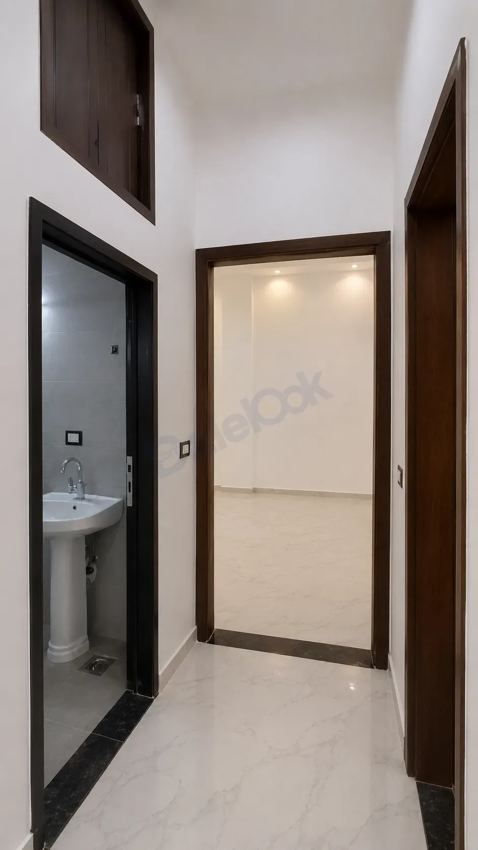 uploads/advertisements/images/apartment_for_sale_in_Al_Mleha_-_damascus_-_dalelook__6_-1778774118869.webp