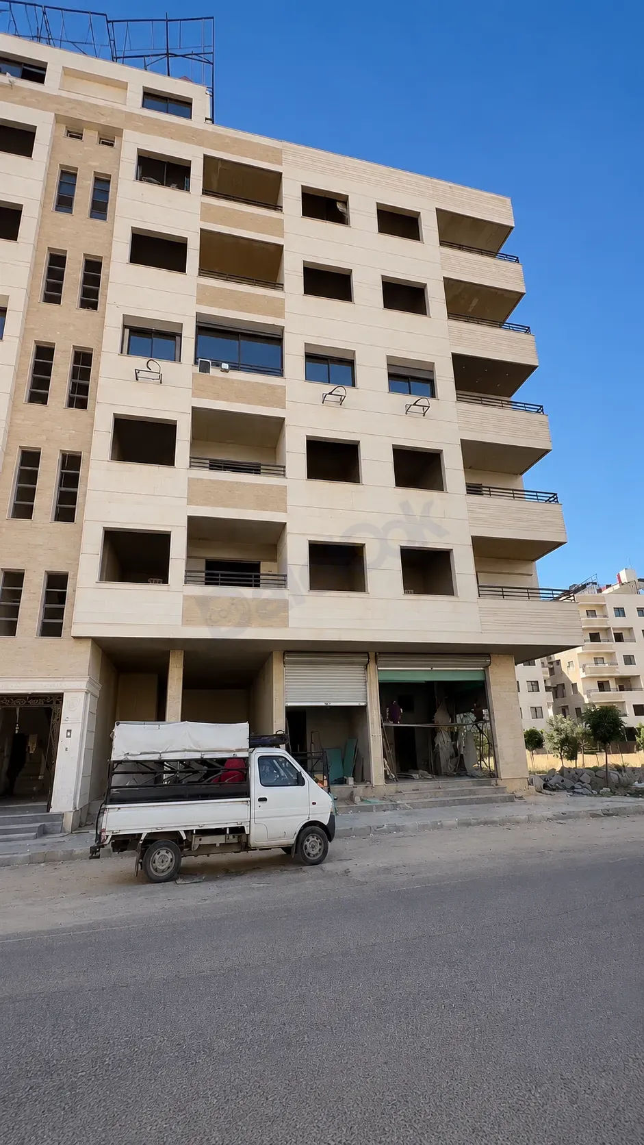 uploads/advertisements/images/apartment_for_sale_in_Jdaydet_Artooz_damascus_-_dalelook__1_-1779622401087.webp