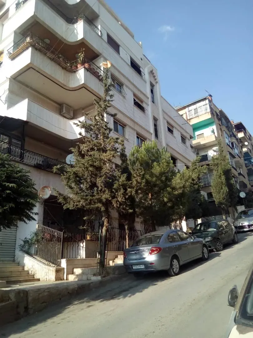 uploads/advertisements/images/apartment_for_sale_in_Qudssaya_damascus_-_dalelook__9_-1779718344828.webp