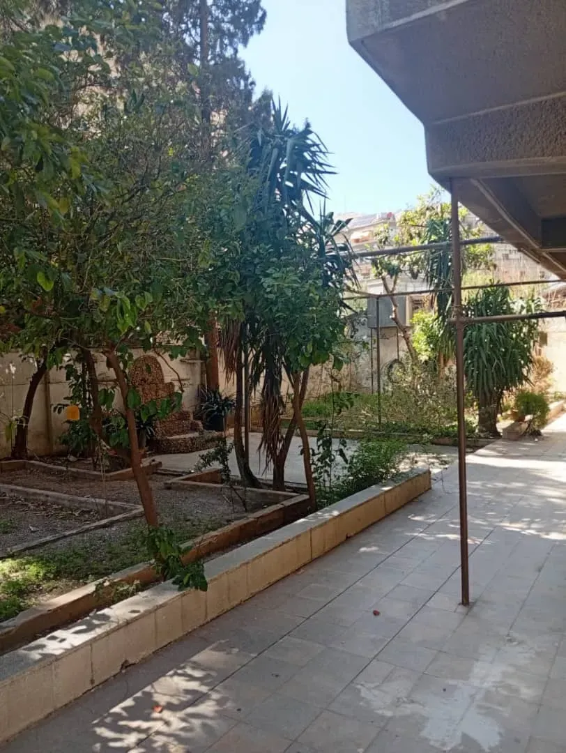 uploads/advertisements/images/apartment_for_sale_in_al_mazraa_damascus_-_dalelook_3-1779742404158.webp