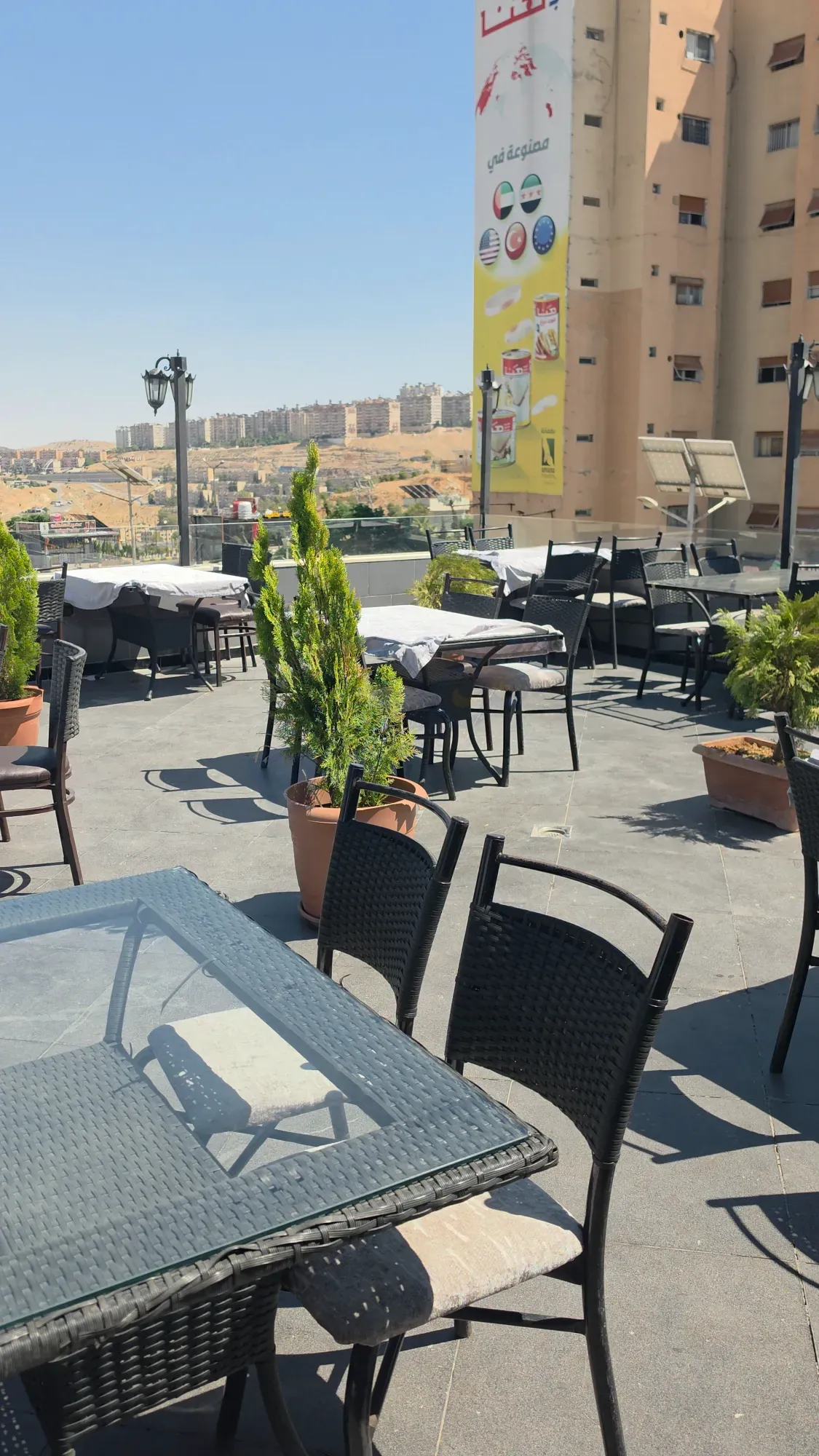 مطعم تراس في ريف دمشق ضاحية قدسيا 🏢