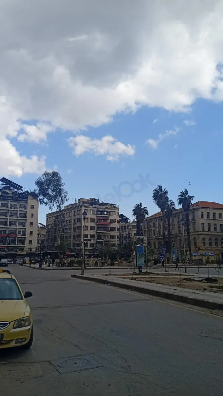 مكتب للبيع في المرجة