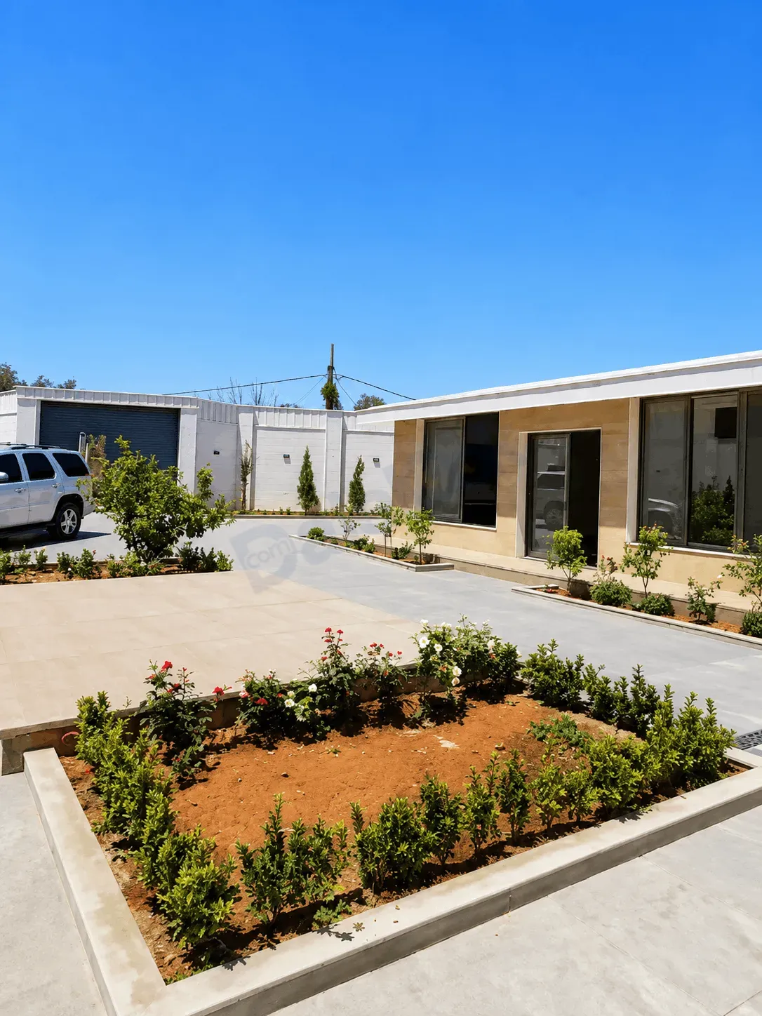 For sale a villa that repairs permanent housing