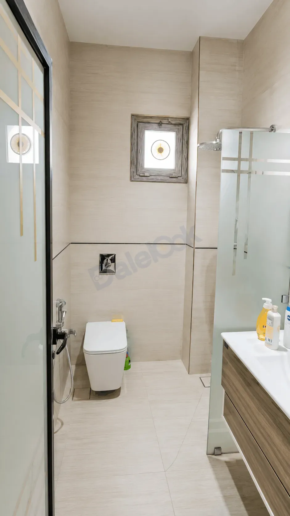 uploads/advertisements/images/villa_for_sale_in_jdaydet_artoz_damascus_-_dalelook__3_-1779112243291.webp