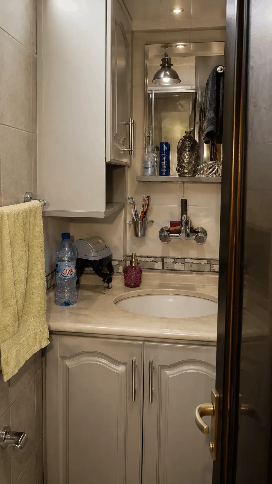 uploads/advertisements/images/بيت_للبيع_في_البرامكة_البختيار__4_-1783090587115.webp