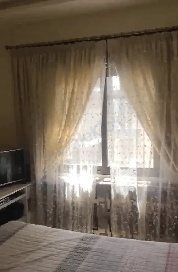 uploads/advertisements/images/شقة_سوبر_ديلوكس_للبيع_في_حرستا__1_-1782409754528.webp