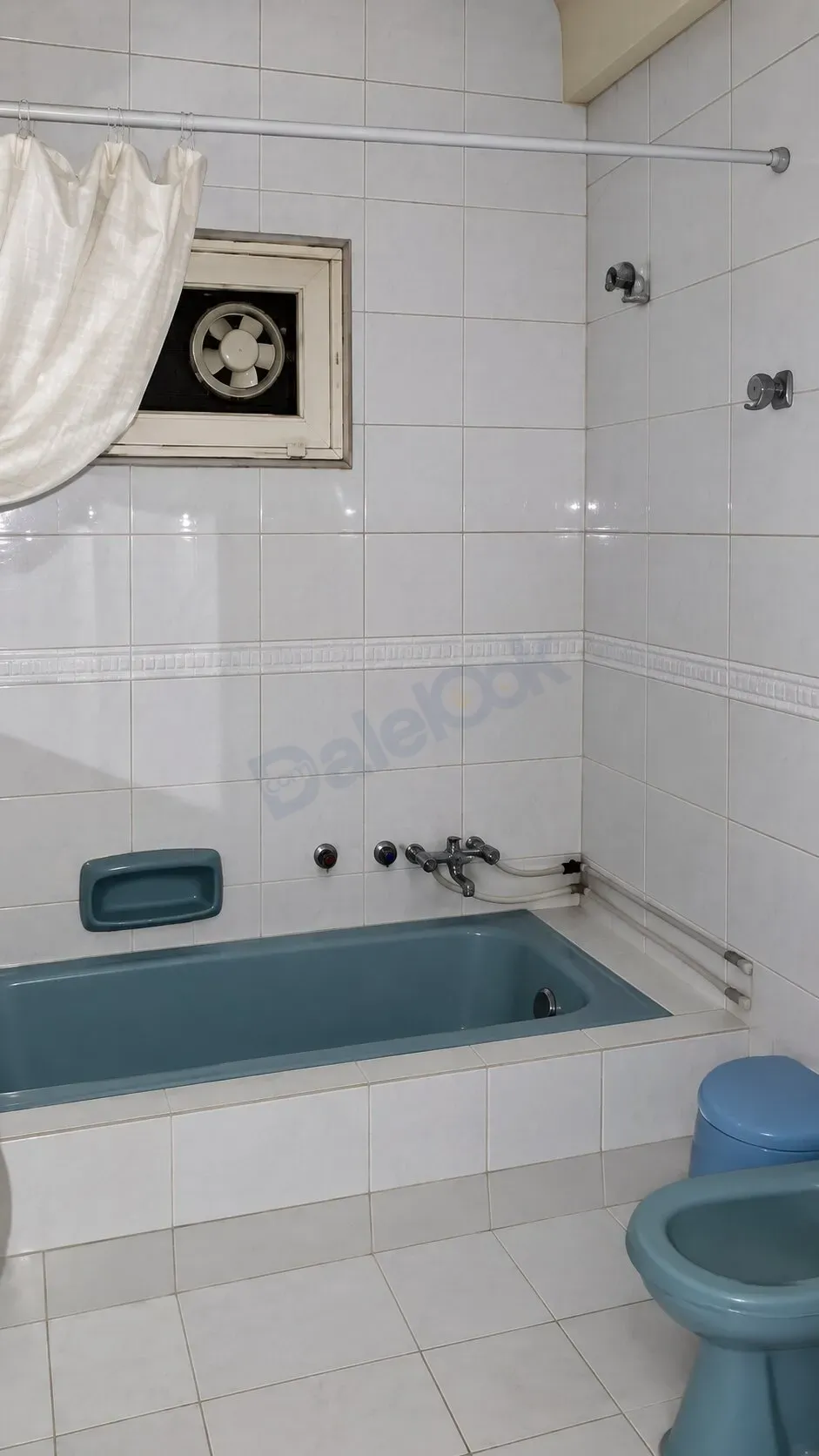 uploads/advertisements/images/شقة_قبو_ضاوي_للبيع_في_الروضة_خلف_الداماروز__7_-1792094175717.webp