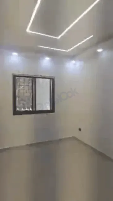 uploads/advertisements/images/شقة_للبيع_بيت_سحم_دوار_الجمل__2_-1783119356205.webp