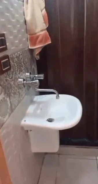 uploads/advertisements/images/شقة_للبيع_بيت_سحم_قرب_السوق_الشرائي__9_-1783121071805.webp