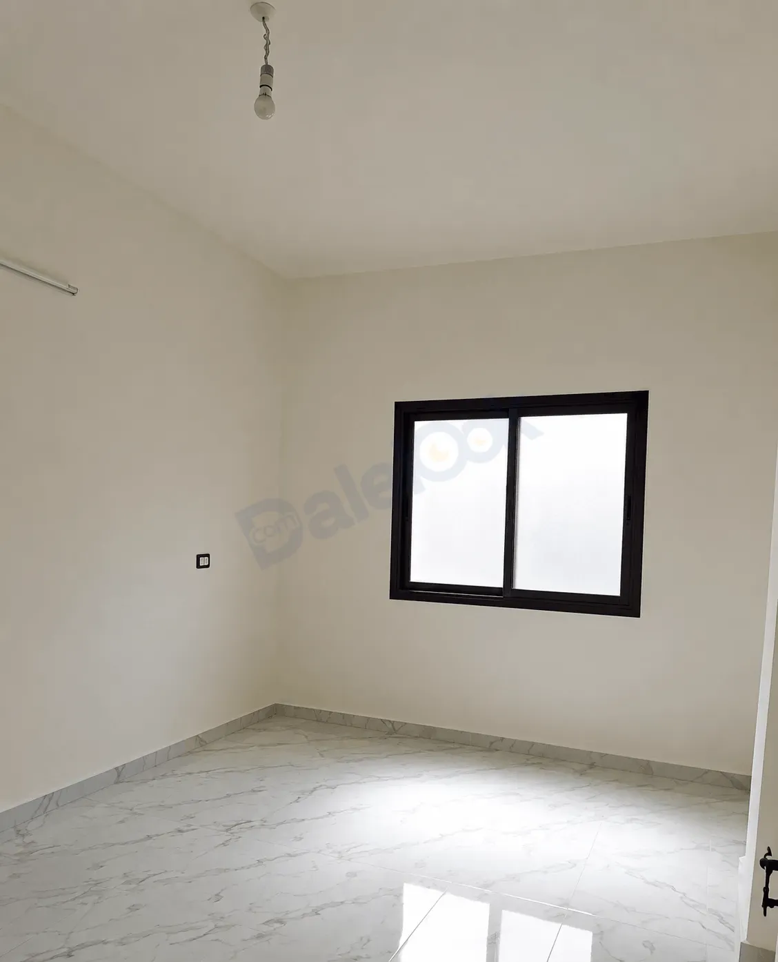 uploads/advertisements/images/شقة_للبيع_بيت_سحم_قريبة_من_السوق_الشرائي__8_-1783351038785.webp