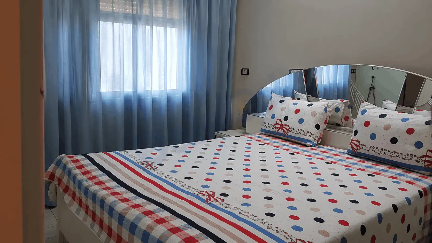uploads/advertisements/images/شقة_للبيع_في_الشاغور_بستان_القوتلي__7_-1783707695889.webp