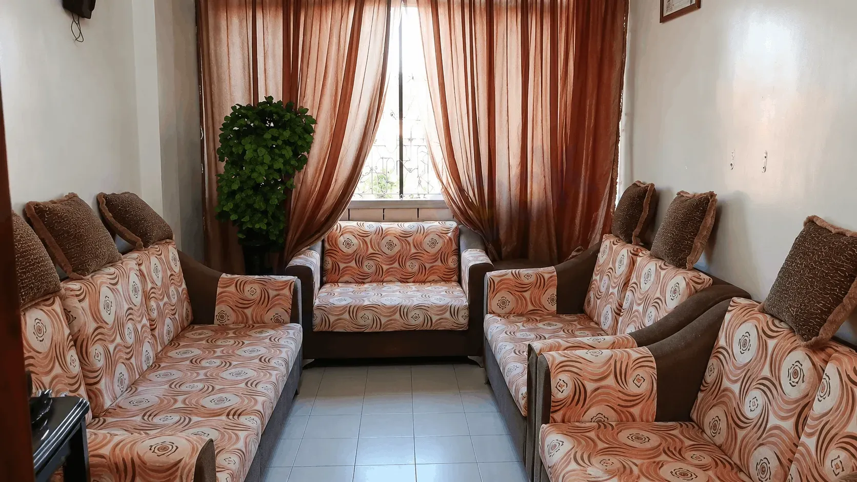 uploads/advertisements/images/شقة_للبيع_في_الشاغور_بستان_القوتلي__8_-1783707695889.webp