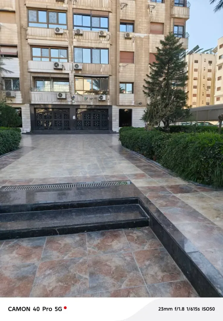 uploads/advertisements/images/شقة_للبيع_في_تنظيم_كفرسوسة_بجانب_جامع_الرفاعي_-1783463264541.webp