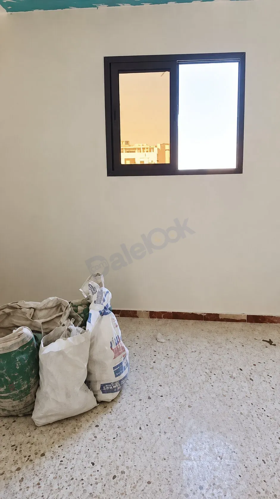 uploads/advertisements/images/شقة_للبيع_في_ريف_دمشق_كفر_بطنا_شارع_القصور__1_-1789676494078.webp
