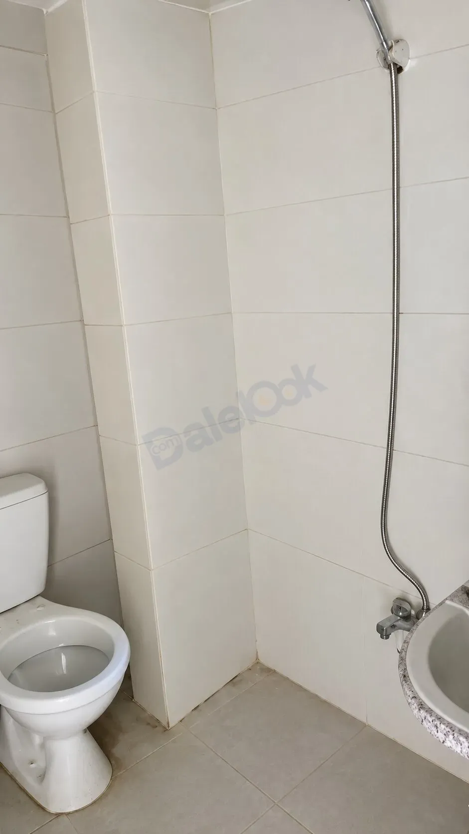 uploads/advertisements/images/شقة_للبيع_في_ريف_دمشق_كفر_بطنا_شارع_القصور__2_-1789676494078.webp