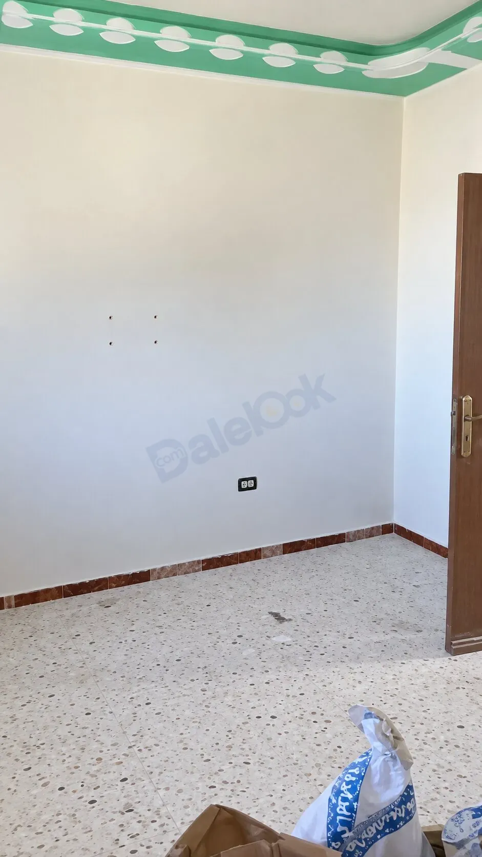 شقة للبيع في ريف دمشق كفر بطنا شارع القصور