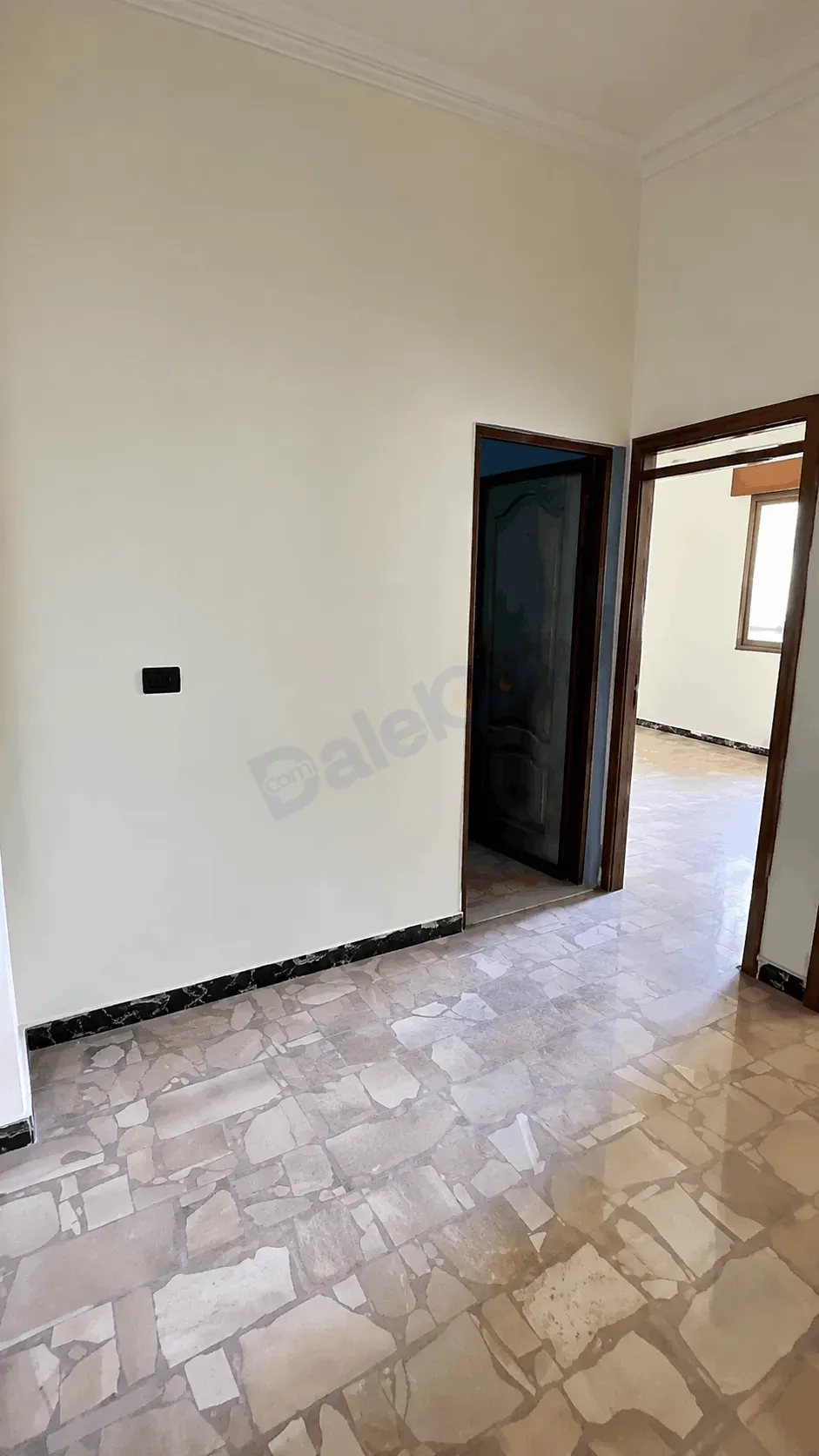 uploads/advertisements/images/شقة_للبيع_في_عين_ترما_المزرعة__4_-1784577948319.webp