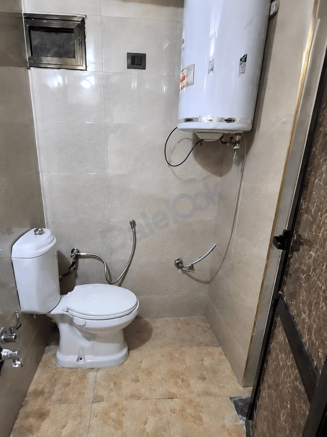 uploads/advertisements/images/شقة_للبيع_في_كفر_بطنا_شارع_الثانوية__2_-1784643845244.webp