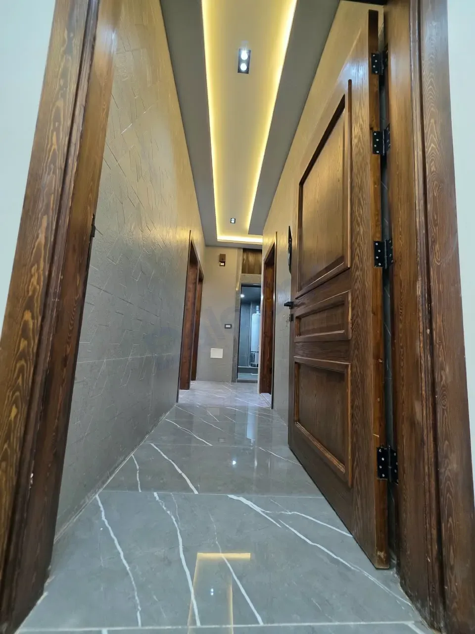 uploads/advertisements/images/شقة_للبيع_في_معضمية_الشام_سكن_أول__10_-1787863987654.webp