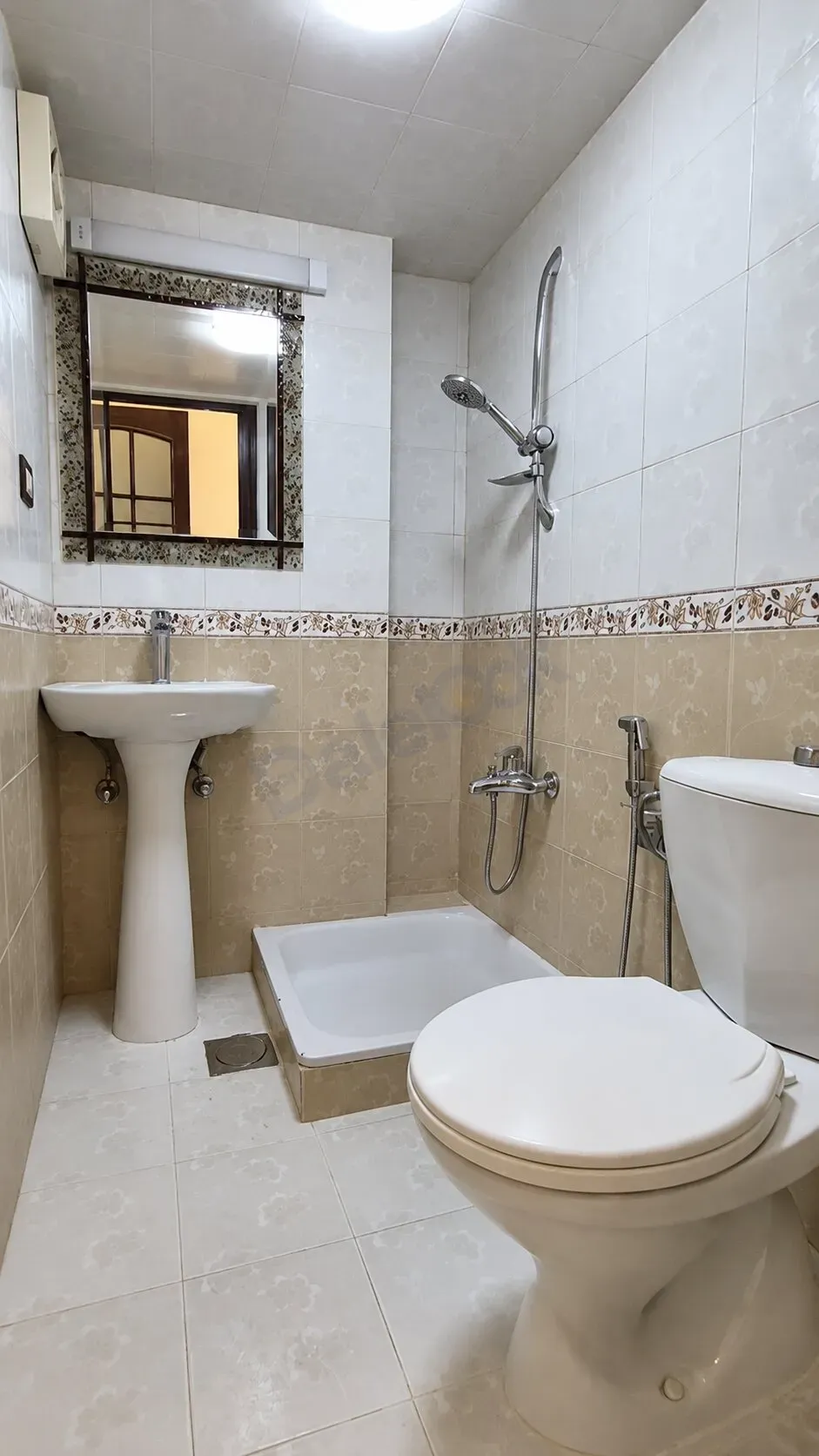 uploads/advertisements/images/شقة_مميزة_للبيع_بكسوة_سوبر_ديلوكس_في_ضاحية_قدسيا__10_-1788550581236.webp
