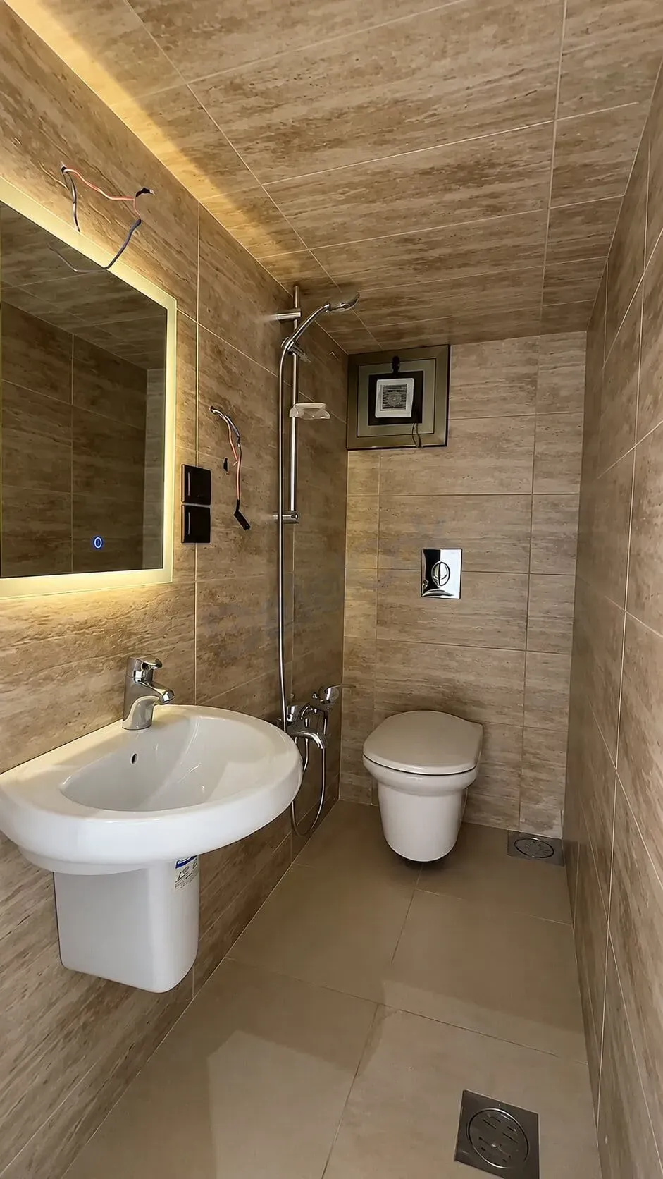 uploads/advertisements/images/شقة_مميزة_للبيع_في_ضاحية_قدسيا_الجزيرة_C2__1_-1785795690369.webp