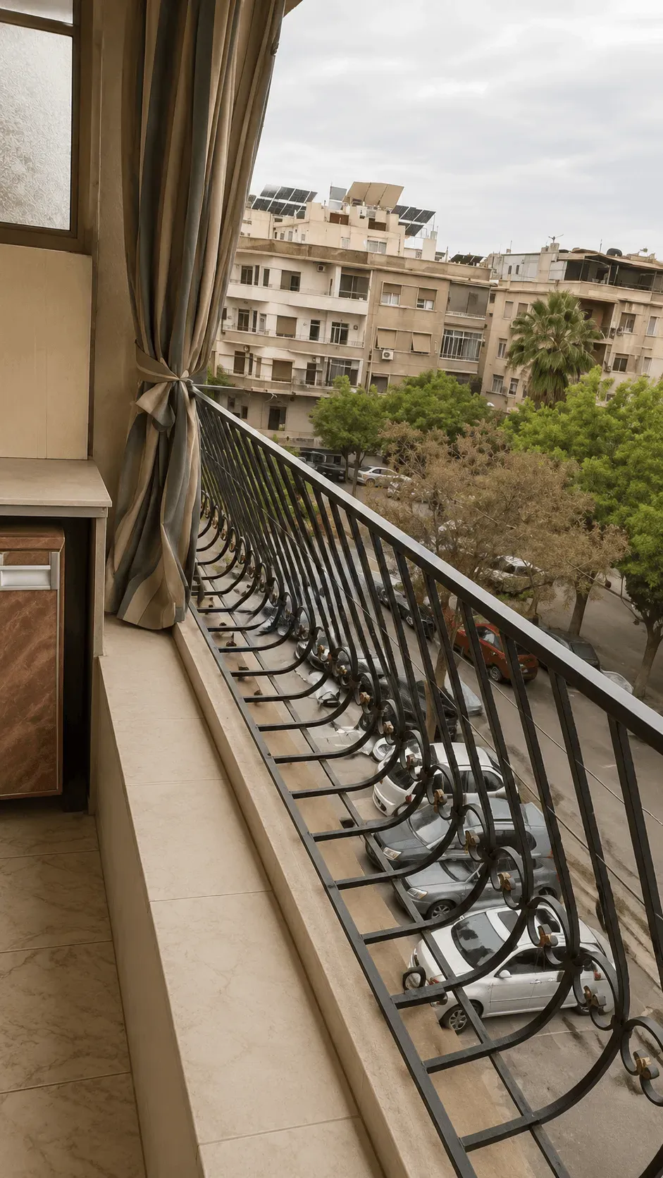 uploads/advertisements/images/شقة_مميزة_للبيع_في_قلب_شارع_بغداد__2_-1782506198257.webp