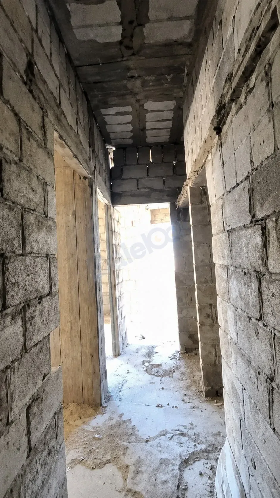 شقه على العضم للبيع في كفر بطنا
