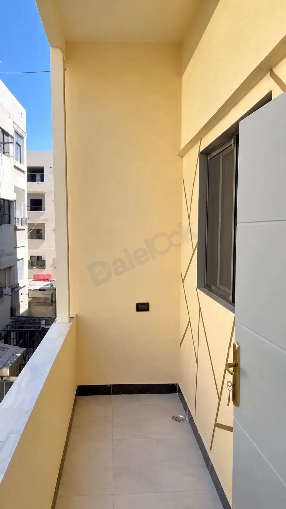 uploads/advertisements/images/شقه_للبيع_في_ريف_دمشق_كفر_بطنا_جانب_مستوصف_النور__5_-1791568247011.webp