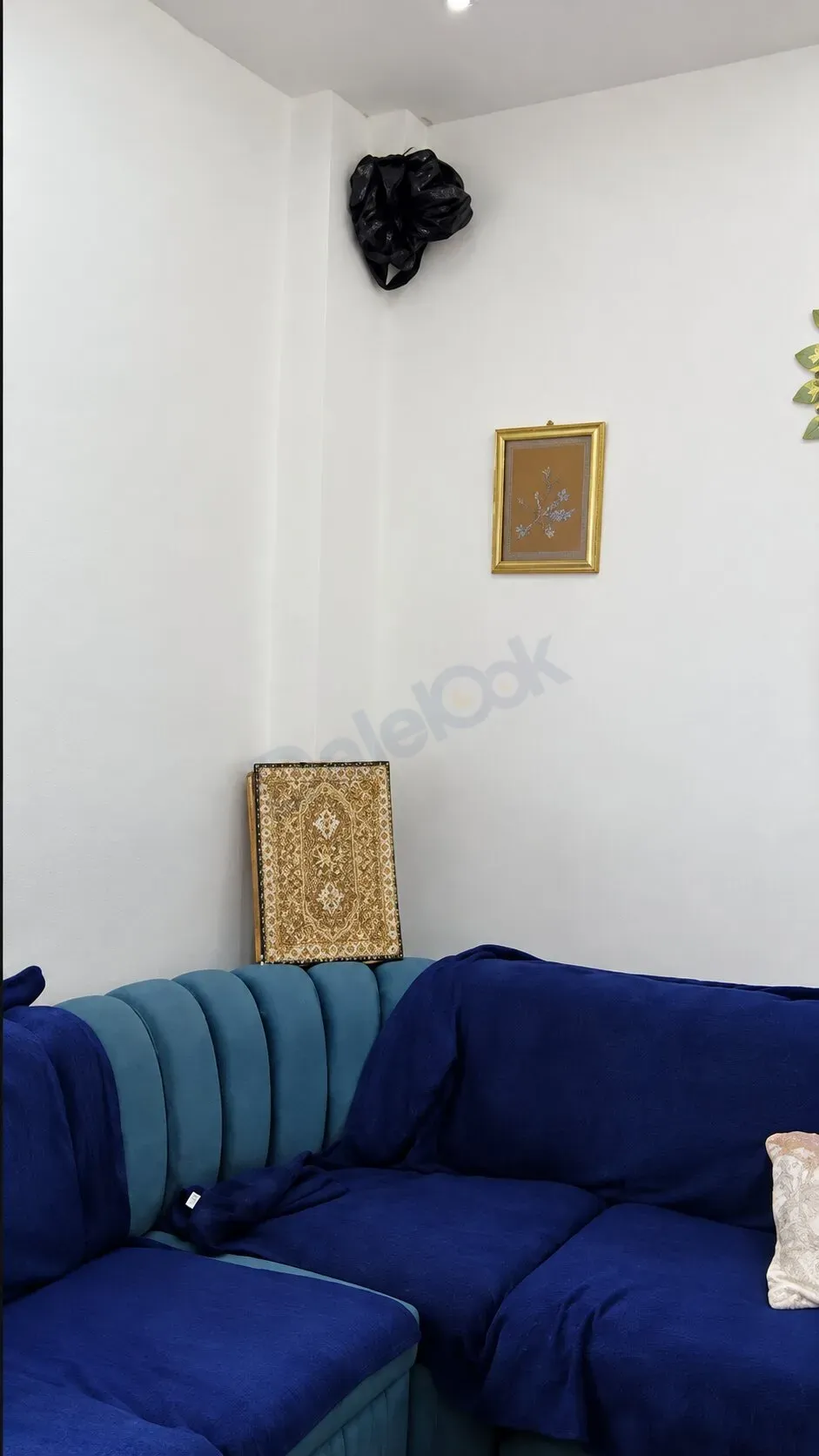 uploads/advertisements/images/شقه_للبيع_في_ريف_دمشق_كفر_بطنا_قرب_ساحة_الكركون__1_-1791640002339.webp