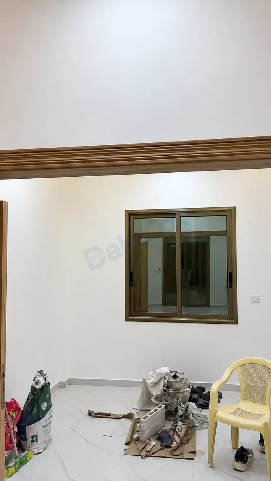 شقه للبيع في شارع بغداد خلف مستشفى الهلال