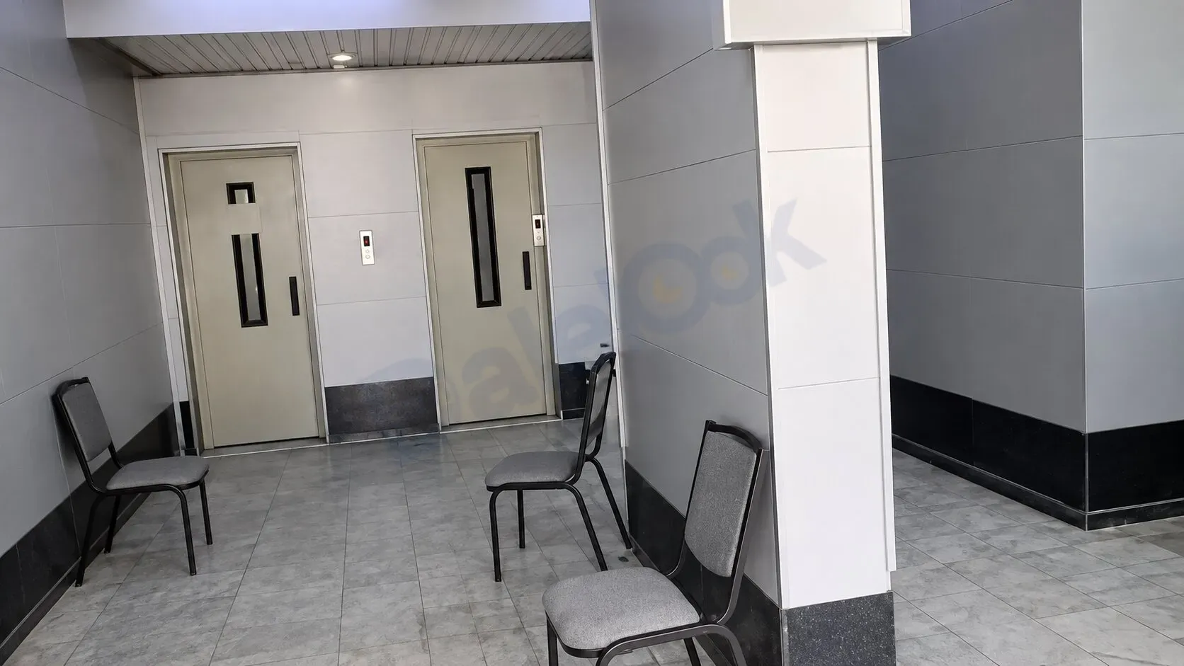 فندق للاستثمار في مركز دمشق المرجة