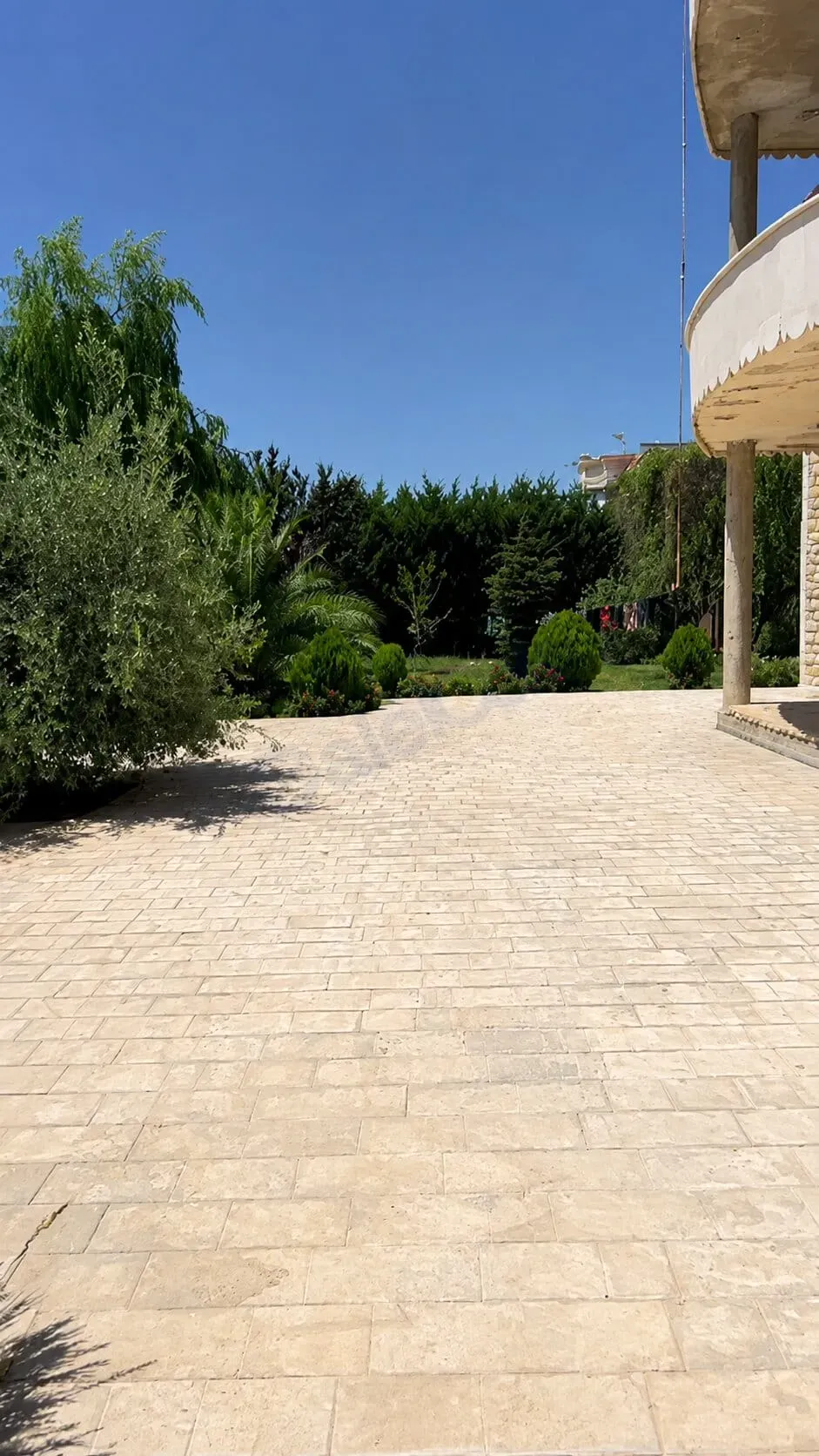 uploads/advertisements/images/فيلا_دونمين_للبيع_في_دروشا__6_-1785789650414.webp