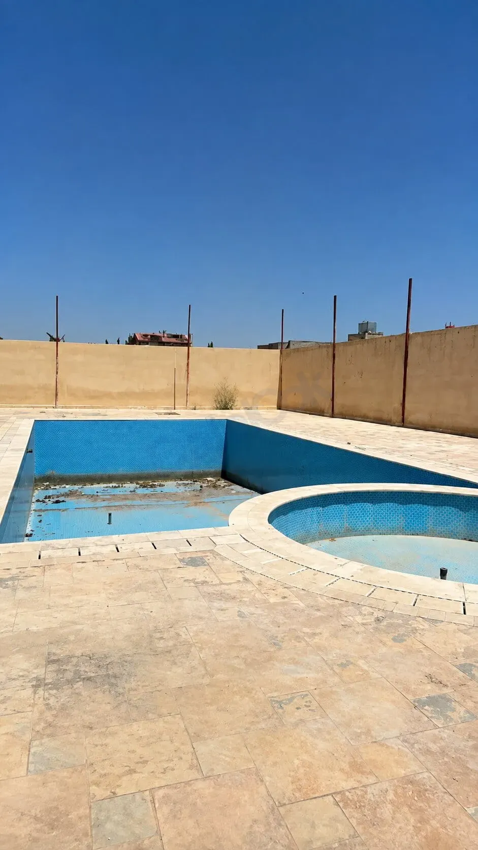 uploads/advertisements/images/فيلا_دونمين_للبيع_في_دروشا__8_-1785789650415.webp