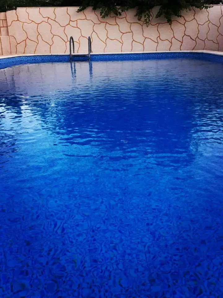 uploads/advertisements/images/فيلا_للإيحار_اليومي_في_كروم_مضايا__2_-1783455956834.webp