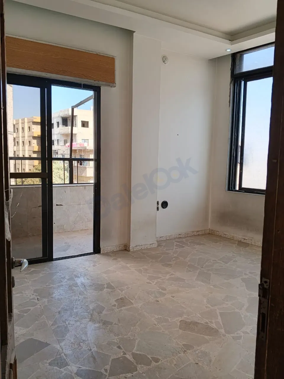 لبيع شقة بزملكا بسوق البلد