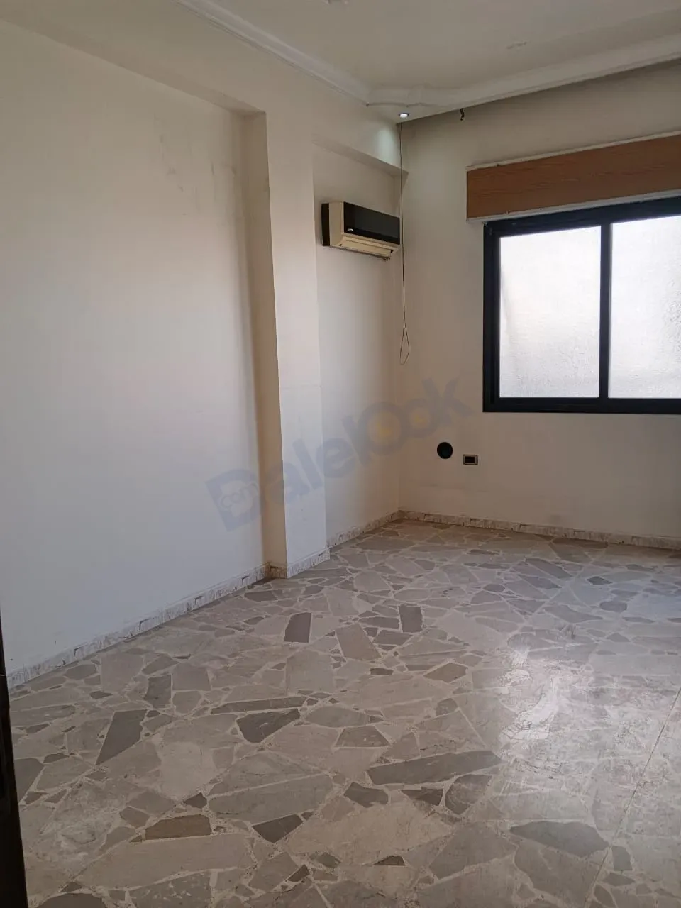 لبيع شقة بزملكا بسوق البلد