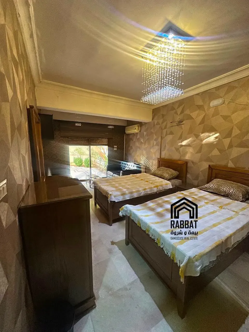 uploads/advertisements/images/للإيجار_السنوي_شقة_مفروشة_في_المزة__3_-1783459398489.webp