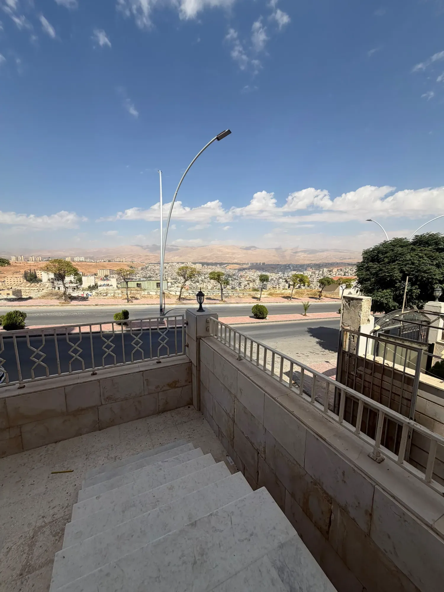 uploads/advertisements/images/للإيجار_السنوي_شقة_مفروشة_في_مشروع_دمر__1_-1791210134118.webp