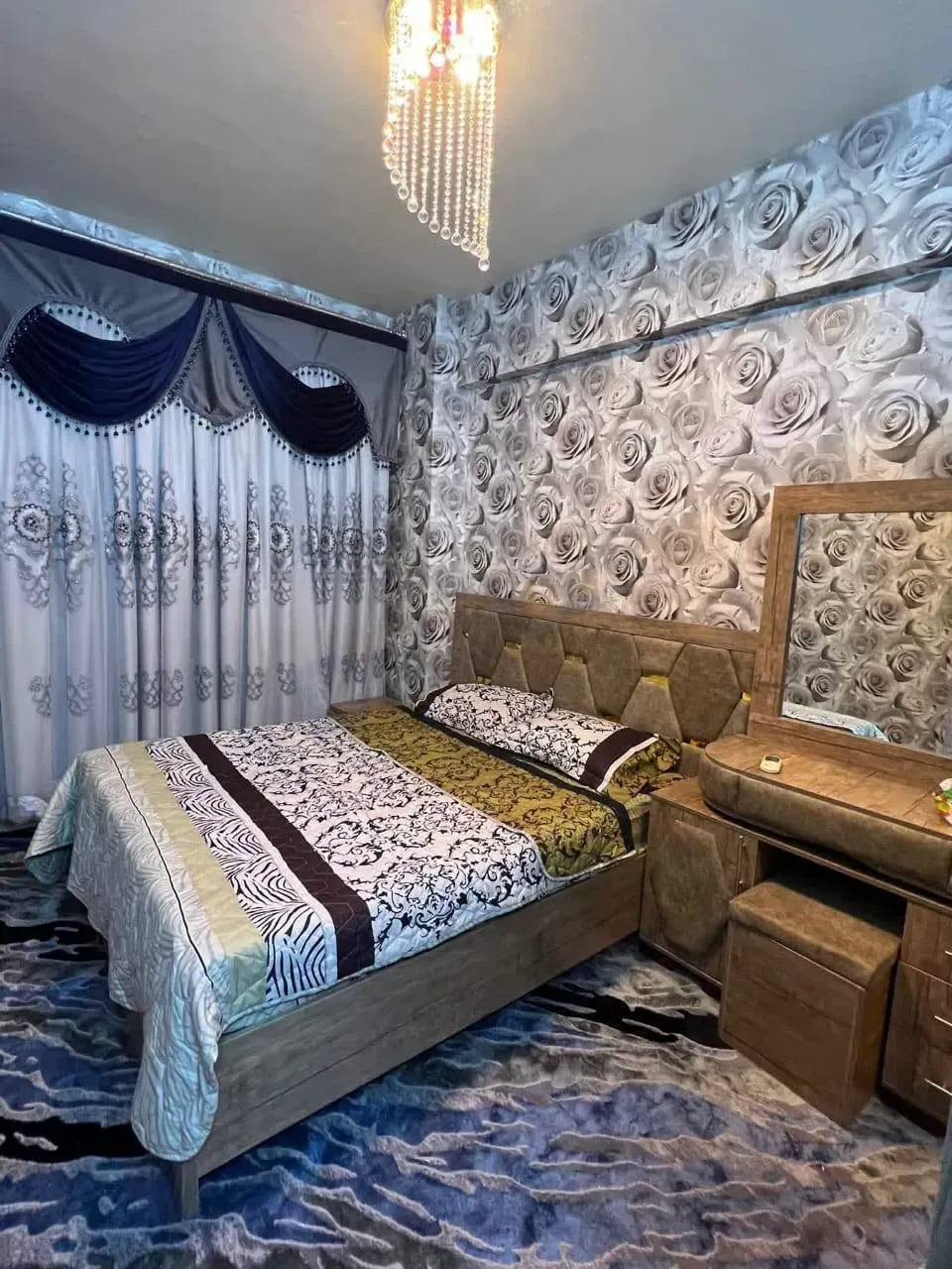 uploads/advertisements/images/للإيجار_اليومي_شقة_في_أتوتوستراد_المزة__4_-1787580315357.webp