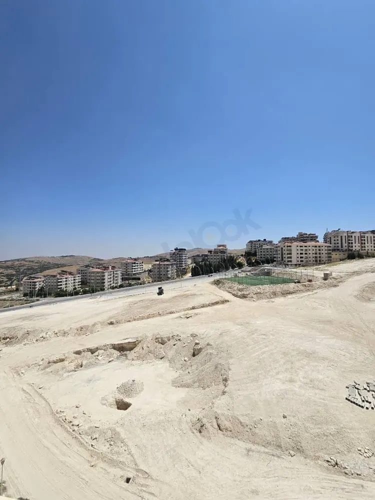 للإيجار شقة بدون فرش في مشروع دمر الجزيرة 24